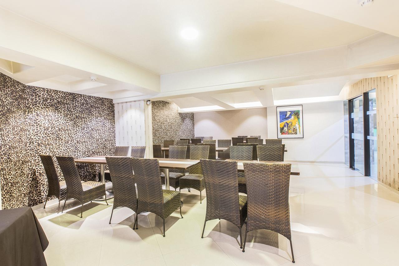 Fabhotel Savoy Suites Mumbai Airport Ngoại thất bức ảnh